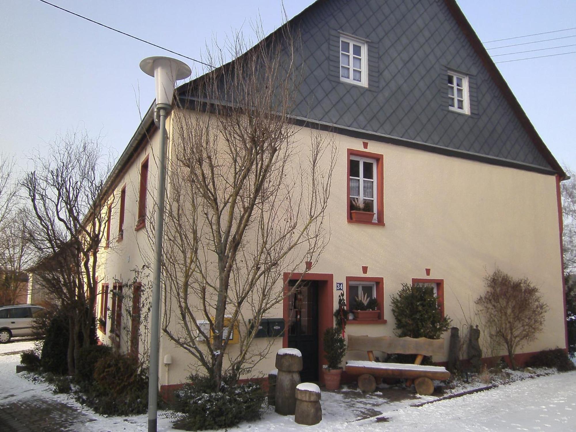 Charming Apartment In Morbach Germany With Terrace Thalfang Buitenkant foto