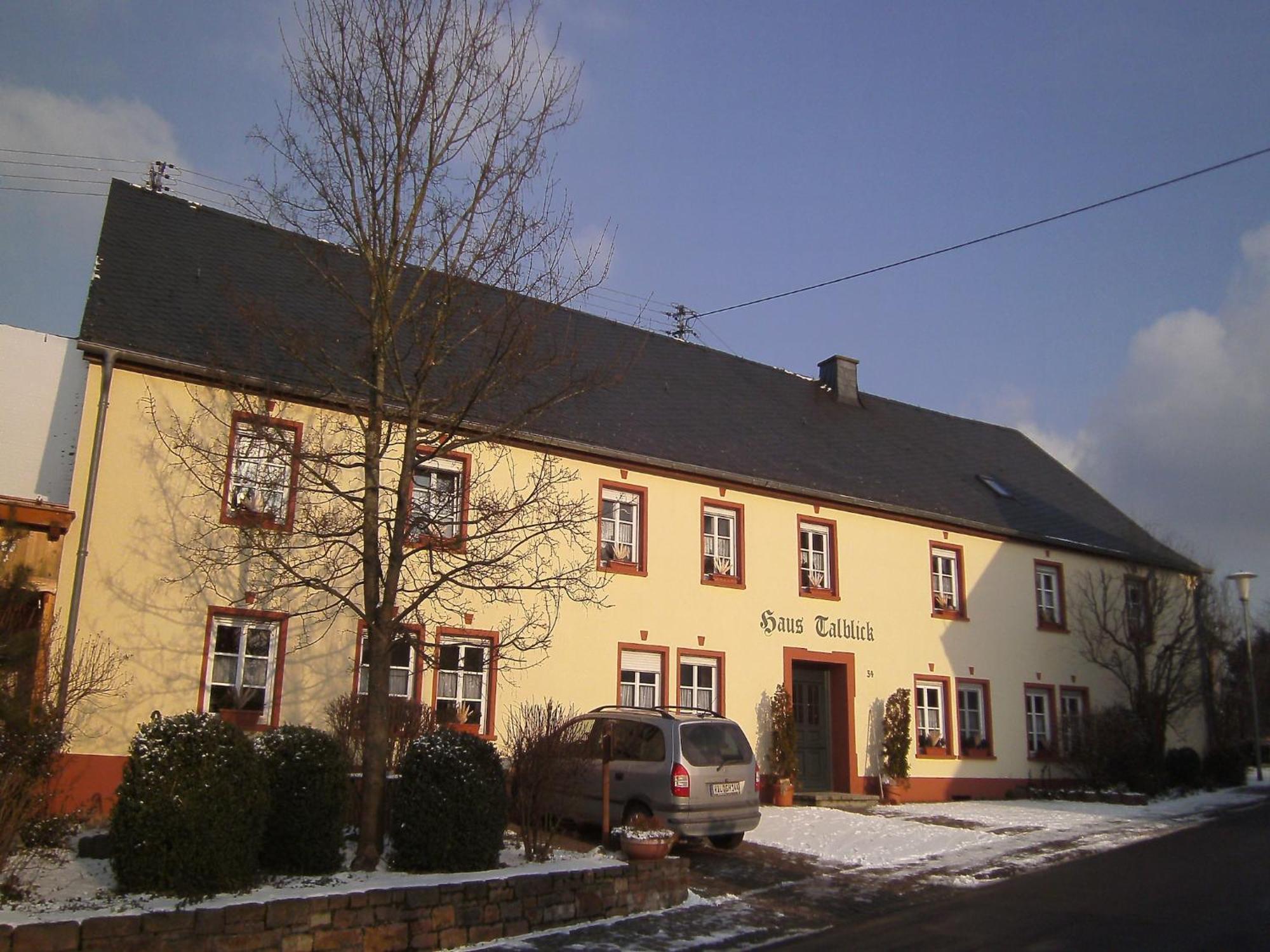 Charming Apartment In Morbach Germany With Terrace Thalfang Buitenkant foto